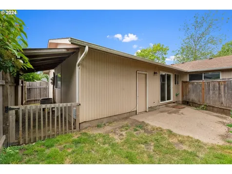 5244 Coetivy Avenue Eugene OR 97402