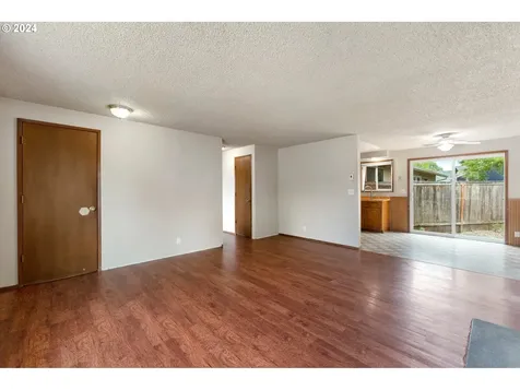 5244 Coetivy Avenue Eugene OR 97402