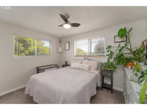 410 SE Darrell Avenue Winston OR 97496