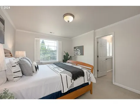 13619 Ne Davis Court Portland OR 97230