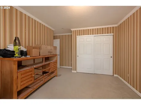 13619 Ne Davis Court Portland OR 97230