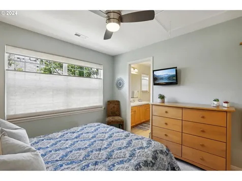 833 Ne Caden Avenue Hillsboro OR 97124