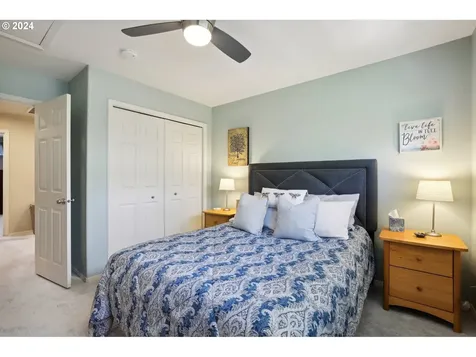 833 Ne Caden Avenue Hillsboro OR 97124