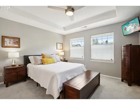833 Ne Caden Avenue Hillsboro OR 97124