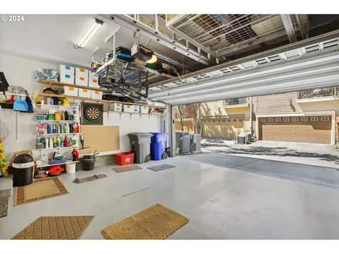 833 Ne Caden Avenue Hillsboro OR 97124