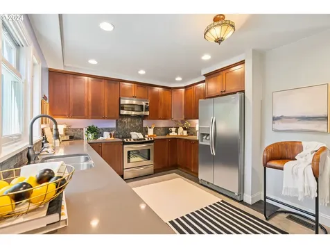 3617 Ne 6th Avenue Portland OR 97212
