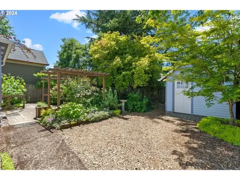 3617 Ne 6th Avenue Portland OR 97212
