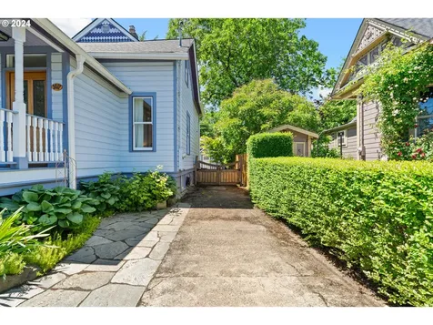 3617 Ne 6th Avenue Portland OR 97212