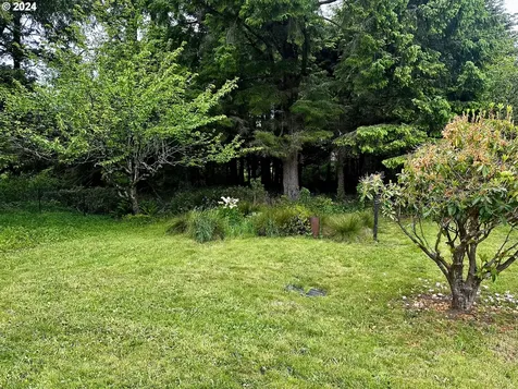 2439 NE Hayes Court Yachats OR 97498
