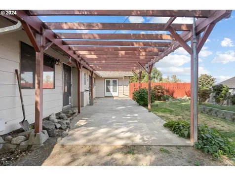 815 E Quince Avenue Hermiston OR 97838