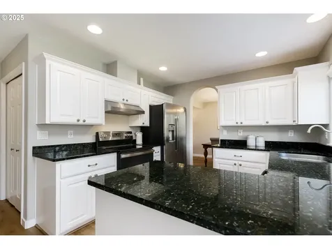 15999 SW Willow Drive Sherwood OR 97140