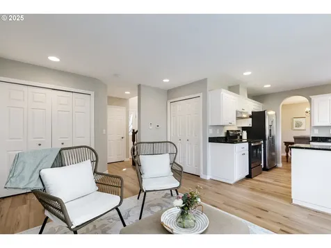 15999 SW Willow Drive Sherwood OR 97140