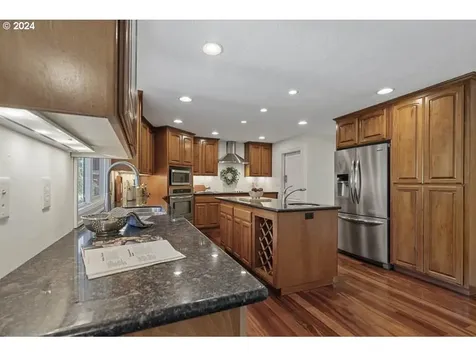 3225 Balsam Drive S Salem OR 97302