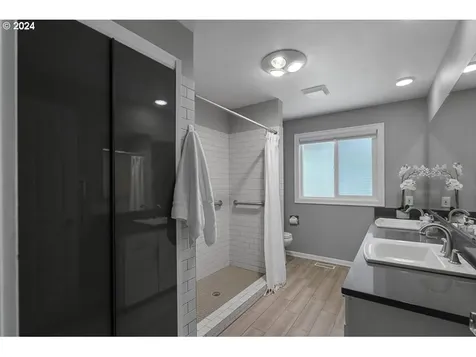 3225 Balsam Drive S Salem OR 97302
