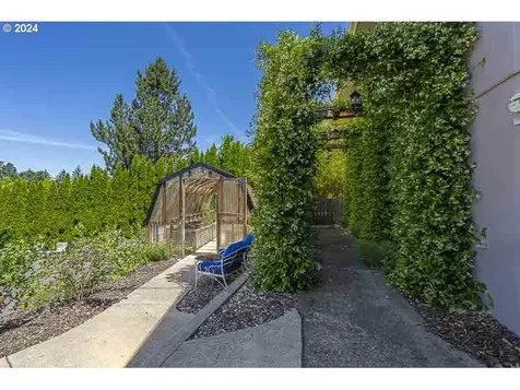 3225 Balsam Drive S Salem OR 97302