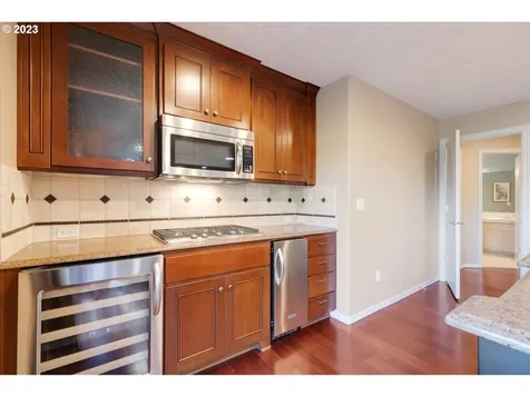 10340 Nw Engleman Street Portland OR 97229