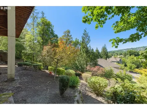 10340 Nw Engleman Street Portland OR 97229