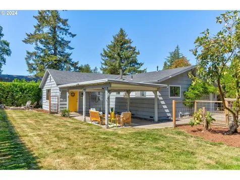 7623 SW 49th Avenue Portland OR 97219