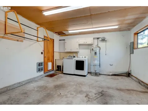 7623 SW 49th Avenue Portland OR 97219