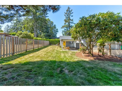 7623 SW 49th Avenue Portland OR 97219