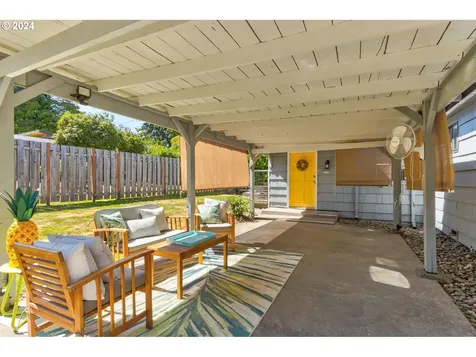 7623 SW 49th Avenue Portland OR 97219