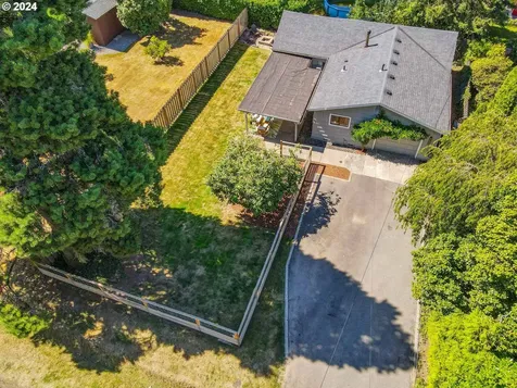 7623 SW 49th Avenue Portland OR 97219