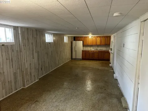 6104 SE 19th Avenue Portland OR 97202