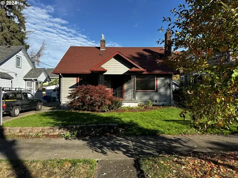 6104 SE 19th Avenue Portland OR 97202