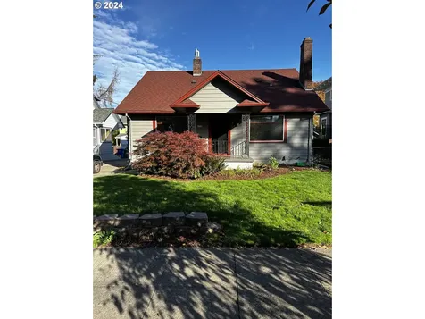 6104 SE 19th Avenue Portland OR 97202