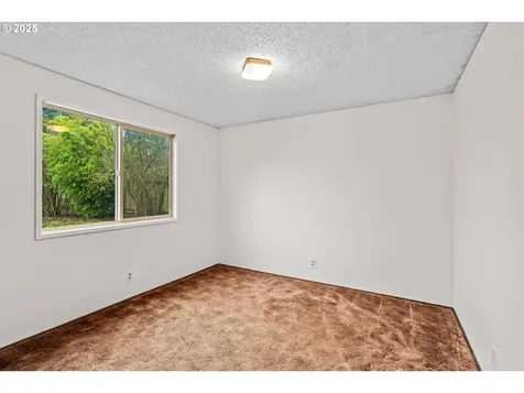 2874 Cheryl Street Eugene OR 97408