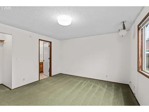 2874 Cheryl Street Eugene OR 97408