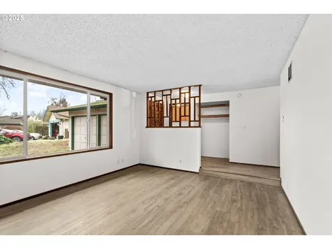 2874 Cheryl Street Eugene OR 97408