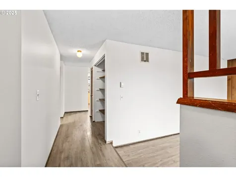2874 Cheryl Street Eugene OR 97408