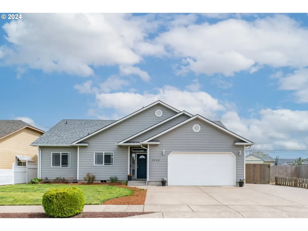 3028 Oak Terrace Drive Lebanon OR 97355