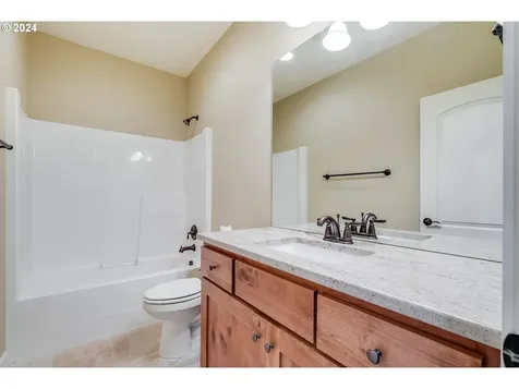 12510 Ne 24th Avenue Vancouver WA 98686