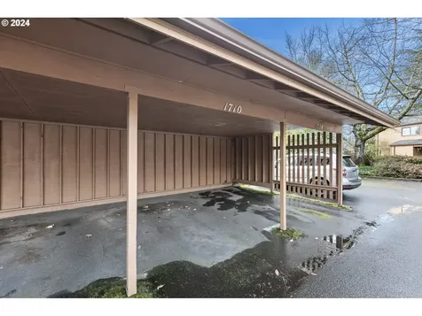 1710 Minda Drive Eugene OR 97401