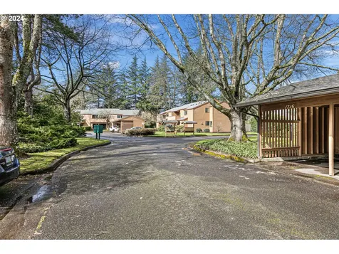 1710 Minda Drive Eugene OR 97401
