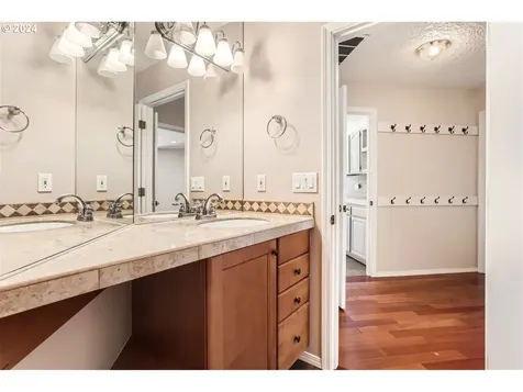21111 Ne 143rd Street Brush Prairie WA 98606