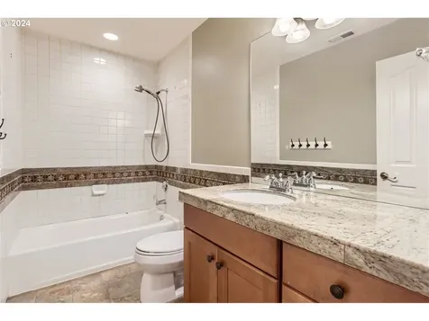 21111 Ne 143rd Street Brush Prairie WA 98606