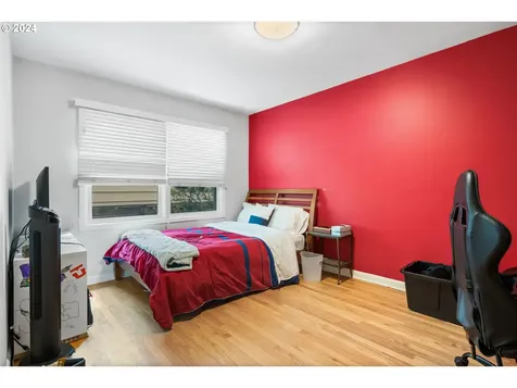 8120 Sw 8th Avenue Portland OR 97219