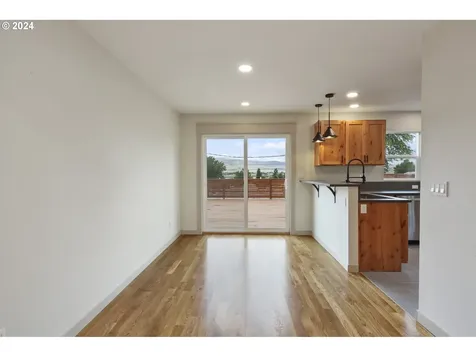 609 W 13th Street The Dalles OR 97058