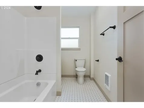 609 W 13th Street The Dalles OR 97058