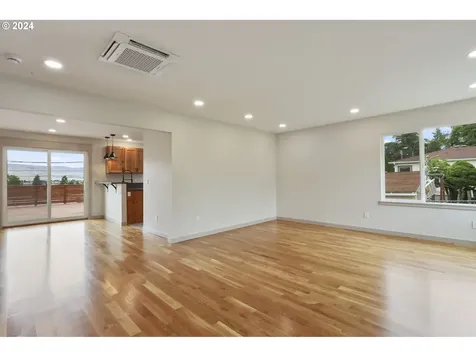 609 W 13th Street The Dalles OR 97058