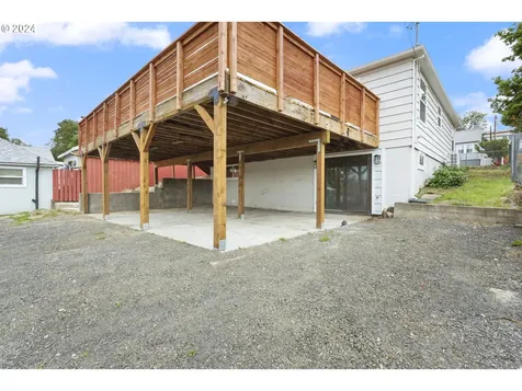609 W 13th Street The Dalles OR 97058