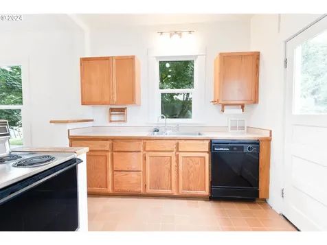 1503 Y Avenue La Grande OR 97850