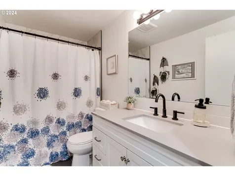 3964 N Clarey Street Eugene OR 97402
