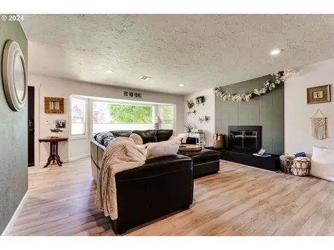 3964 N Clarey Street Eugene OR 97402