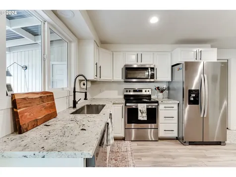 3964 N Clarey Street Eugene OR 97402