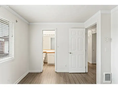2137 10th Street Florence OR 97439