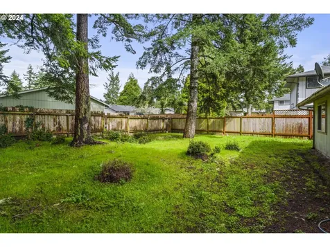 2137 10th Street Florence OR 97439